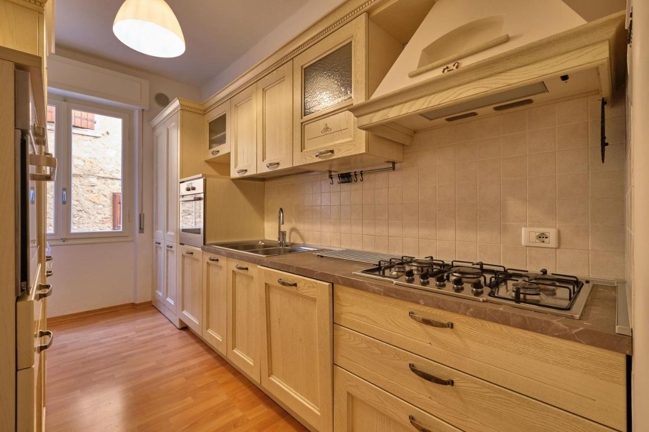 Apartmentsgarda - Residenza Dei Navigatori Torri del Benaco Kültér fotó