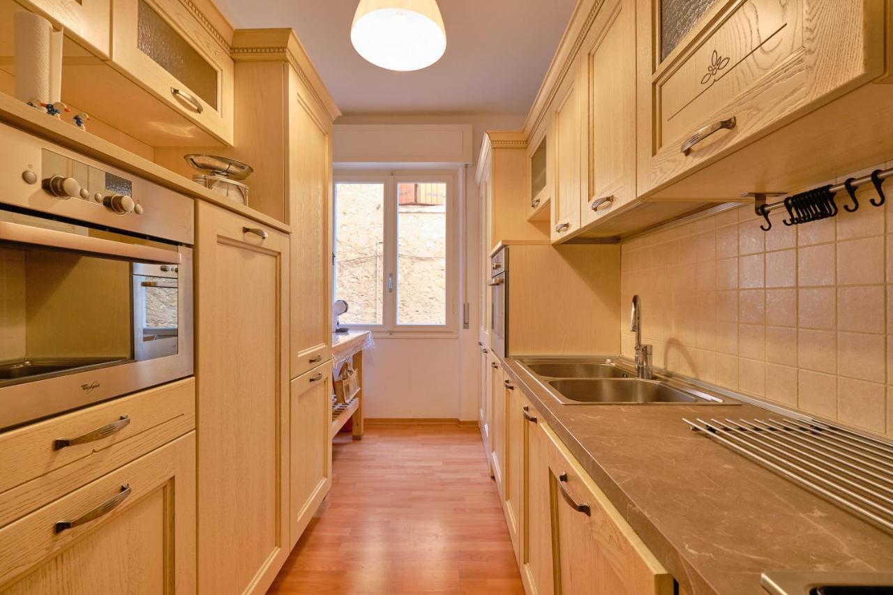 Apartmentsgarda - Residenza Dei Navigatori Torri del Benaco Kültér fotó